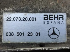 Mercedes-Benz Vito Viano W638 Välijäähdyttimen jäähdytin 6385012301