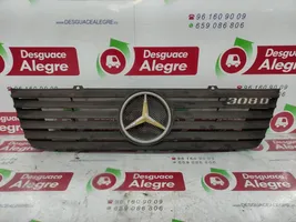 Mercedes-Benz Sprinter W901 W902 W903 W904 Griglia anteriore 9018880123