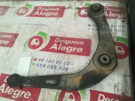 Peugeot 206 Triangle bras de suspension inférieur avant 