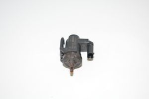 BMW 5 G30 G31 Solenoidinis vožtuvas 8570591