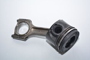 BMW 7 E65 E66 Piston 