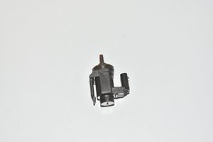 BMW 3 F30 F35 F31 Vacuum valve 8570591