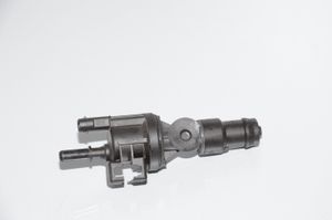 BMW i3 Vacuum valve 7637268