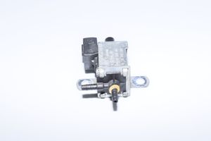 BMW 7 E38 Vacuum valve 1742711