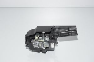 BMW i3 Klamka/wspornik zewnętrzny drzwi przednich 7290863