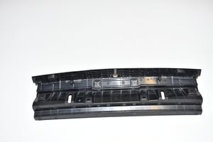 BMW 7 G11 G12 Osłona pasa bagażnika 7376660