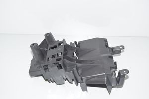 BMW X7 G07 Battery bracket 61138780757