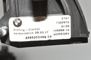 BMW 2 F46 Podpora mocowania półki bagażnika 