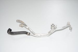 BMW 2 F46 Tubo flessibile del liquido di raffreddamento del motore 8584834