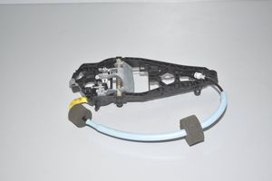 BMW 2 F46 Klamka/wspornik zewnętrzny drzwi tylnych 7401209