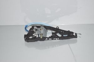 BMW 2 F46 Klamka/wspornik zewnętrzny drzwi tylnych 7401210