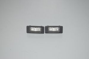 BMW 2 F46 Lampa oświetlenia tylnej tablicy rejestracyjnej 7193293