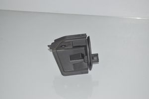 BMW 2 F46 Podpora mocowania półki bagażnika 7360972