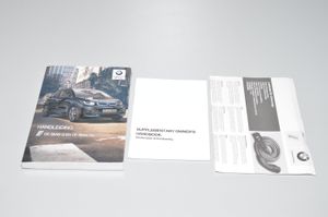 BMW i3 Libro con el historial de mantenimiento del propietario 
