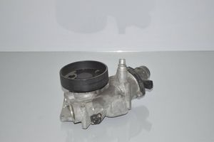 BMW 5 G30 G31 Vesipumppu 7645961