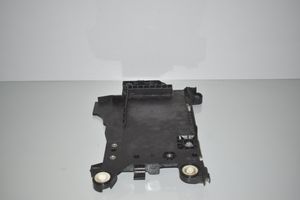 BMW 2 F46 Boîte de batterie 9387574