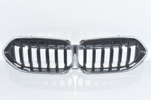 BMW 2 F44 Верхняя решётка 5A39372