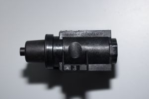 BMW 7 E38 Solenoīda vārsts 