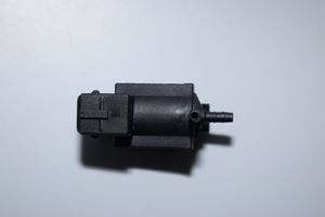 BMW 7 E38 Solenoīda vārsts 