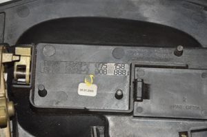 BMW 5 E60 E61 Support poignée extérieur de porte avant coupé 7008888