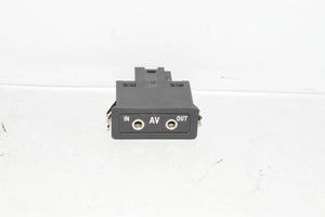 BMW X5 E53 Câble adaptateur AUX 8368346