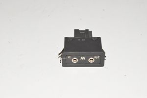 BMW X5 E53 Câble adaptateur AUX 8368346