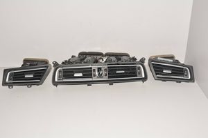 BMW 7 F01 F02 F03 F04 Dysze / Kratki nawiewu deski rozdzielczej 9115861