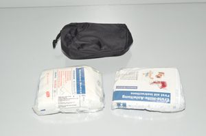 BMW X7 G07 Trousse de premiers secours 