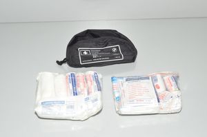 BMW X7 G07 Trousse de premiers secours 