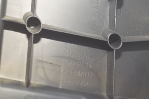 BMW 2 F45 Panelės apdailos skydas (apatinis) 