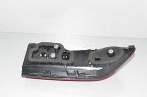 BMW X7 G07 Lampy tylnej klapy bagażnika 7442292