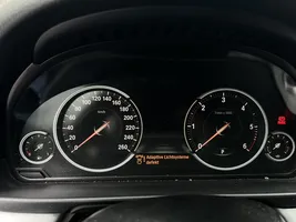 BMW 5 F10 F11 Nopeusmittari (mittaristo) 