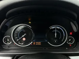 BMW 5 F10 F11 Geschwindigkeitsmesser Cockpit 