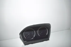BMW X1 F48 F49 Spidometrs (instrumentu panelī) 62105A3B670