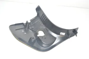 BMW 2 F46 Etuoven kynnyksen suojalista 7298813