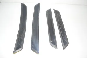 BMW 2 F46 Garniture de protection de seuil intérieur 7316822