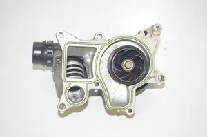 BMW X5 E70 Pompe de circulation d'eau 8516435