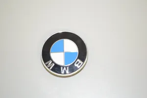 BMW 5 G30 G31 Mostrina con logo/emblema della casa automobilistica 7463715