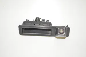 BMW 5 G30 G31 Maniglia del portellone con telecamera 7405635