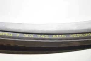 BMW i3 Front door rubber seal 7301742