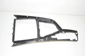 BMW 2 F22 F23 Kita centrinė konsolės (tunelio) detalė 9207313