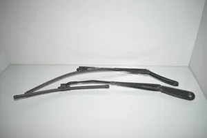 BMW X3 F25 Windshield/front glass wiper blade 7213271