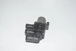 BMW 3 G20 G21 Pompa elettrica dell’acqua/del refrigerante ausiliaria 9890553