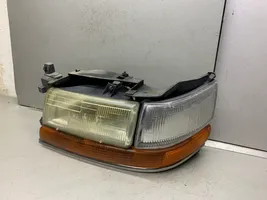 Plymouth Voyager Lampa przednia 4451745