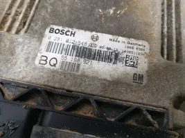 Opel Astra H Sterownik / Moduł ECU 0281012548