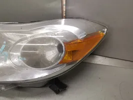 Toyota Matrix (E140) Lampa przednia 8115002650