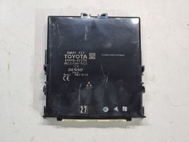 Toyota Auris E180 Unité de commande / module de verrouillage centralisé porte MB2325009522