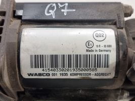 Audi Q7 4L Air suspension compressor/pump 10R036089