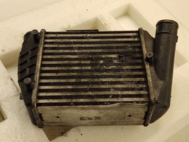 Audi A4 S4 B7 8E 8H Chłodnica powietrza doładowującego / Intercooler 8E0145806L