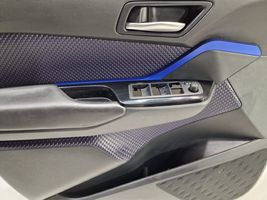 Toyota C-HR Rivestimento del pannello della portiera anteriore 